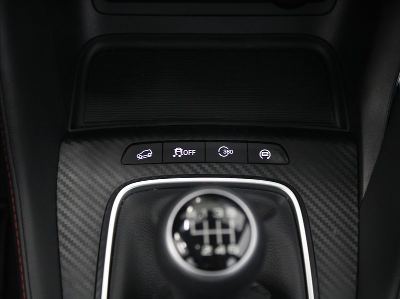 MG ZS 1,0 Turbo 82kW Eleg.PANO 52tkm - fotka 17 z 27