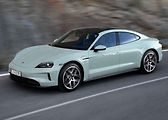 Porsche Taycan - 680 kilometrů