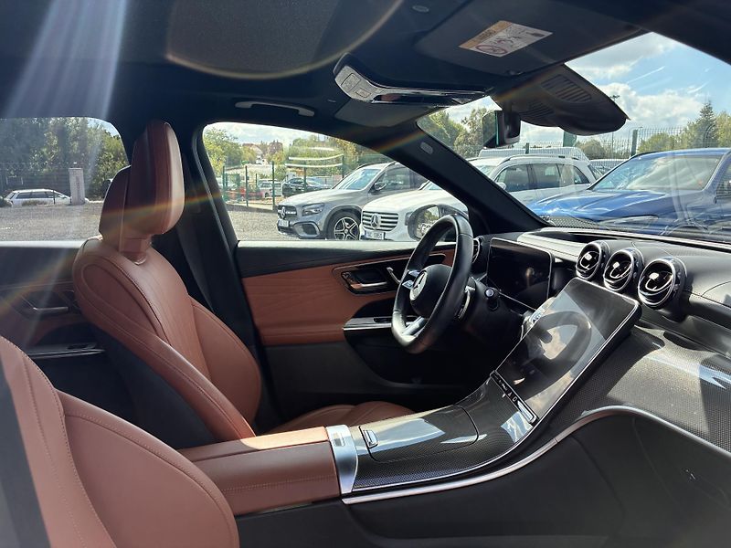 Mercedes-Benz GLC (2024) 300de 4MATIC - fotka 5 z 15