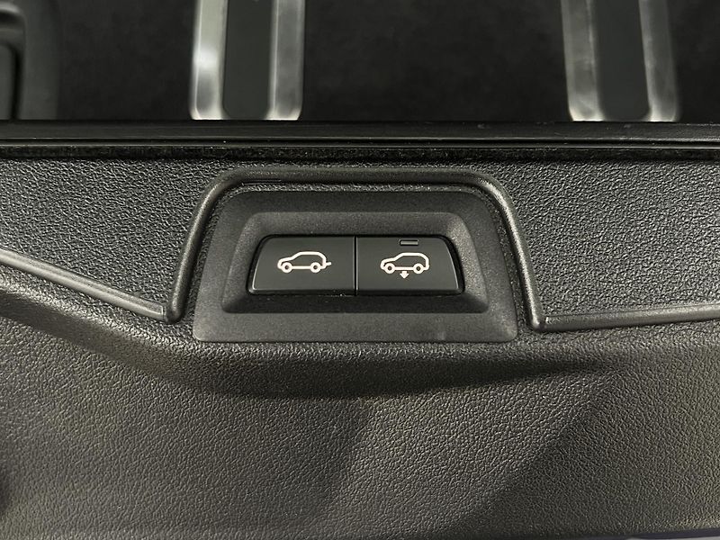 BMW X5 XDrive 30d M-Paket AUT CZ - fotka 47 z 50