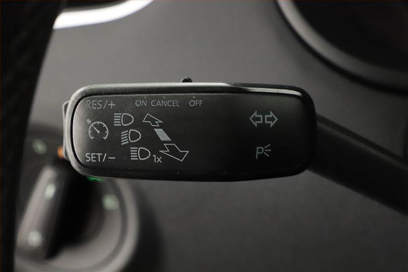 Škoda Octavia (2014) 1.8 TSI, Bi-Xenony, Tempomat - fotka 16 z 17
