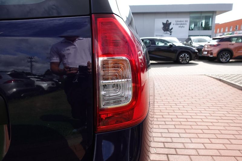 Dacia Logan 0.9 TCe 66 kW S&S MCV Arctica - fotka 26 z 27