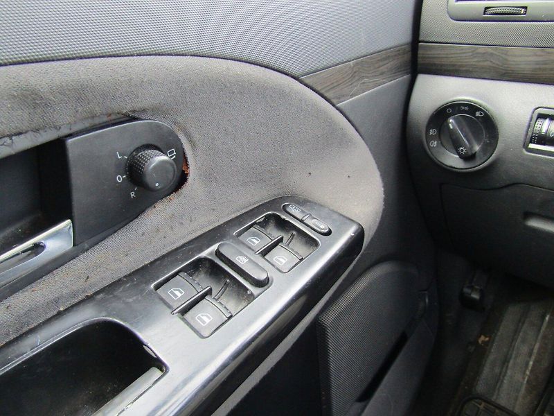 Seat Alhambra (2006) 2.0 TDI 103kW - fotka 29 z 34