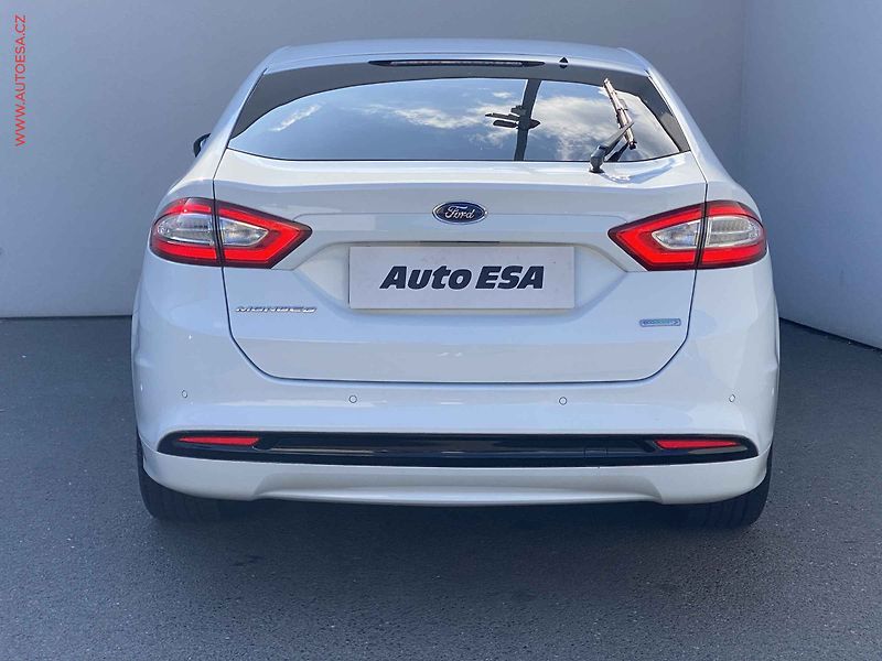 Ford Mondeo (2016) 1.5EB, Titanium, navi - fotka 5 z 18