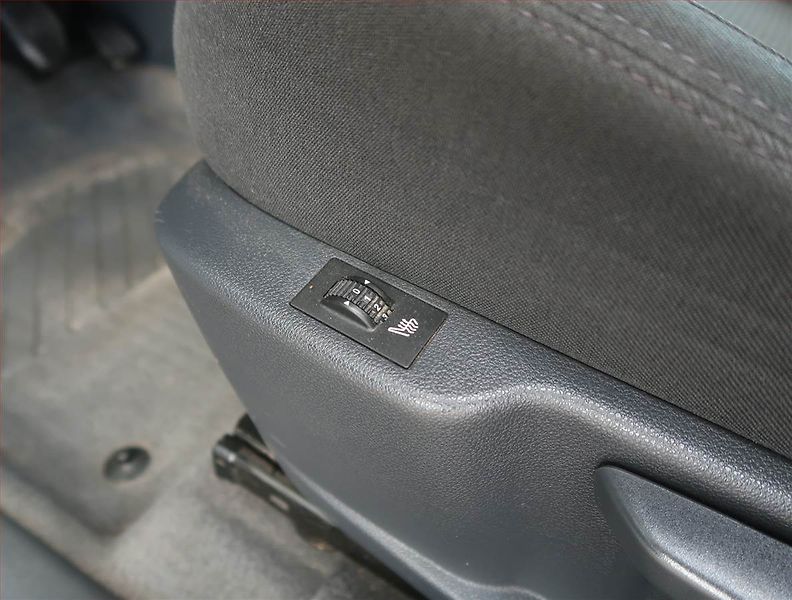 Peugeot 5008 (2013) 1.6 HDi, Tempomat - fotka 17 z 19