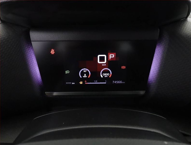 Citroën C4 (2021) 1.2 PureTech, Automat - fotka 9 z 15