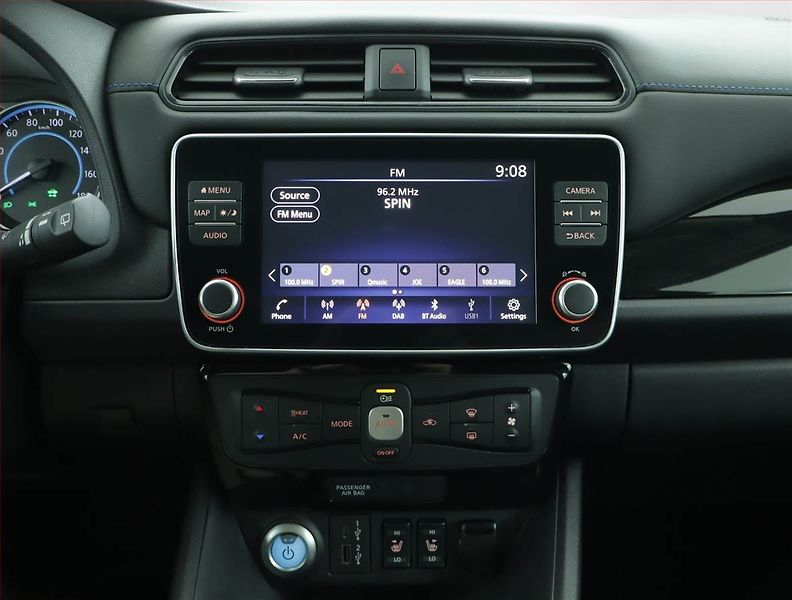 Nissan Leaf (2022) 40 kWh, SoH 89%, Automat - fotka 11 z 18