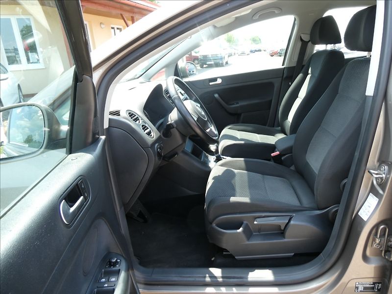 Volkswagen Golf Plus 1,4 TSi 90kW DSG po servise - fotka 14 z 31