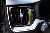 Volvo V60 CC 2.0B4 AWD MildHybrid ZADÁN! - náhled 18