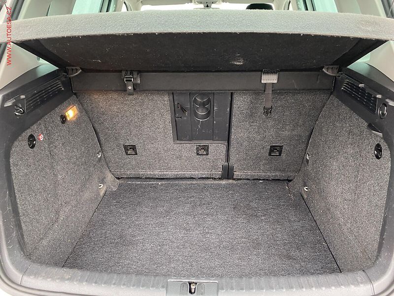 Volkswagen Tiguan (2010) 2.0 TSi 4x4, Team, bixen - fotka 7 z 16