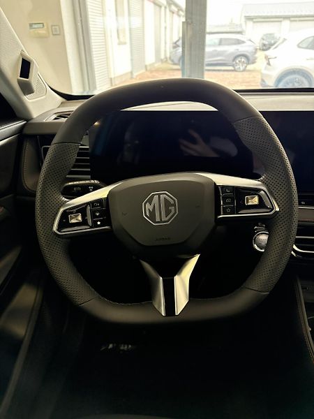 MG HS (2026) PHEV exclusive  - fotka 11 z 15