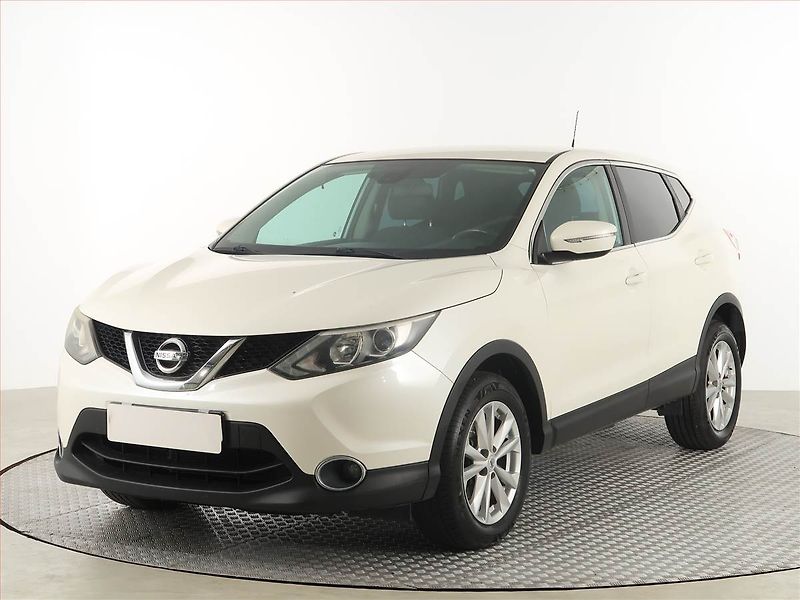 Nissan Qashqai (2015) 1.2 DIG-T, Tempomat - fotka 2 z 17