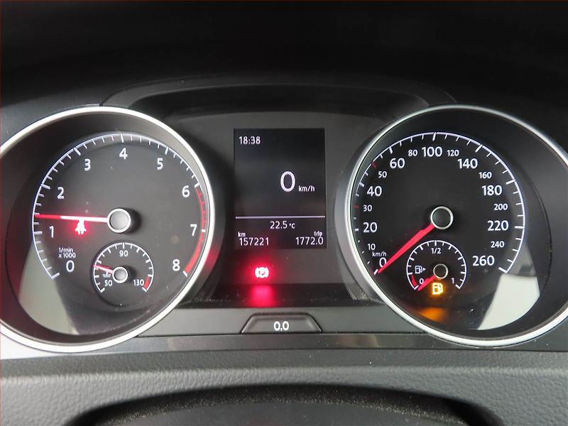 Volkswagen Golf (2018) Comfortline 1.0 TSI - fotka 11 z 15