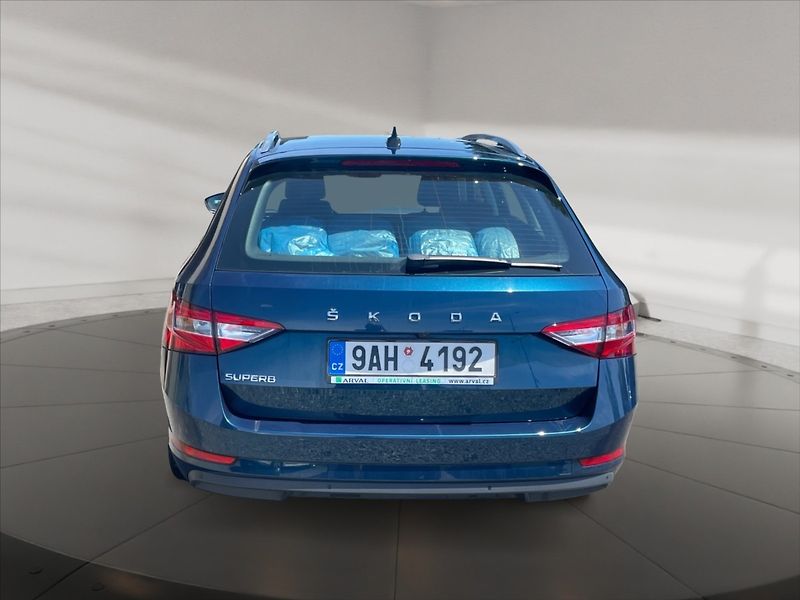 Škoda Superb 2,0 TDI 147 Style DSG - fotka 5 z 11