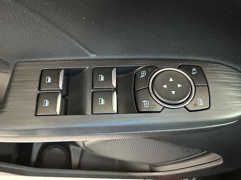 Ford Kuga Business 1.5 EB 120k man.  - fotka 18 z 24