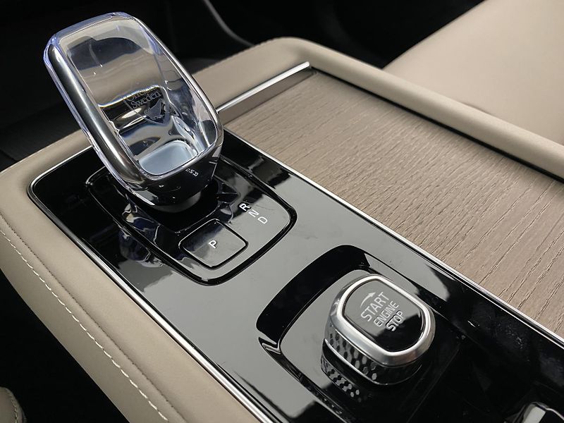 Volvo XC90 (2026) B5 AWD AUT BRIGHT PLUS 7míst - fotka 32 z 63