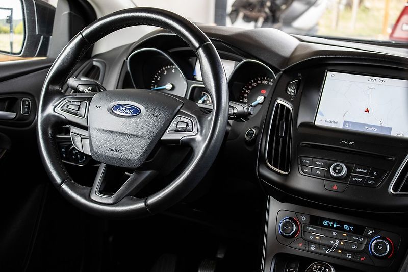 Ford Focus - fotka 13 z 22
