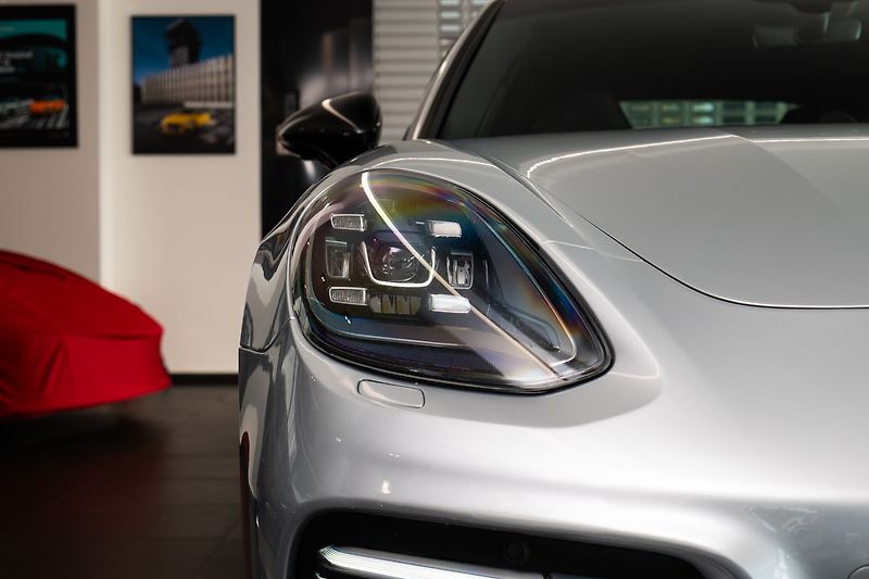 Porsche Panamera - fotka 24 z 25