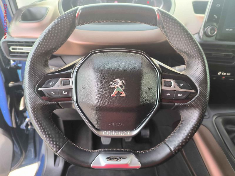 Peugeot Rifter (2023) 1.5HDi, GT Line, navi, kamera - fotka 19 z 24