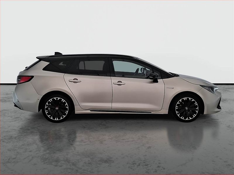 Toyota Corolla (2020) 1.8 Hybrid - fotka 6 z 17