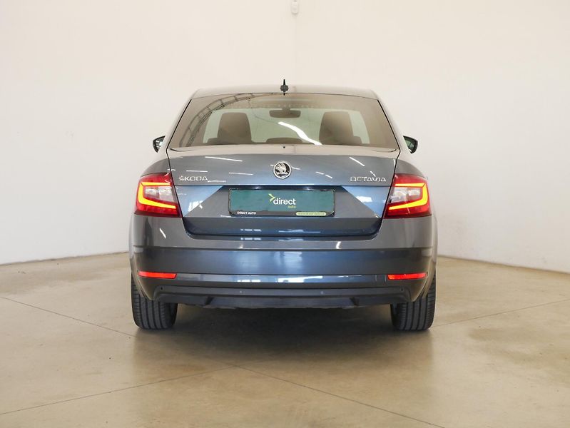 Škoda Octavia - fotka 6 z 27