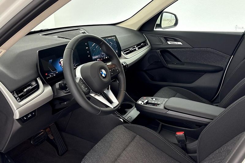 BMW X1 xDrive23d - fotka 7 z 24