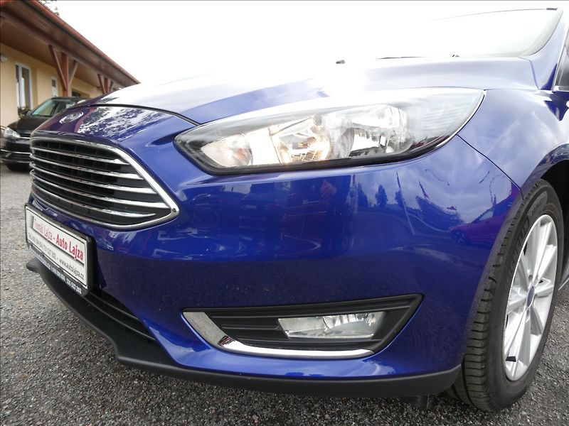 Ford Focus 1,5 110kW 1.MAJITEL, SERVISKA - fotka 4 z 48