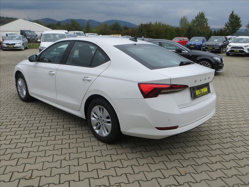 Škoda Octavia 2,0 TDI Ambition DSG LED ČR - fotka 5 z 22