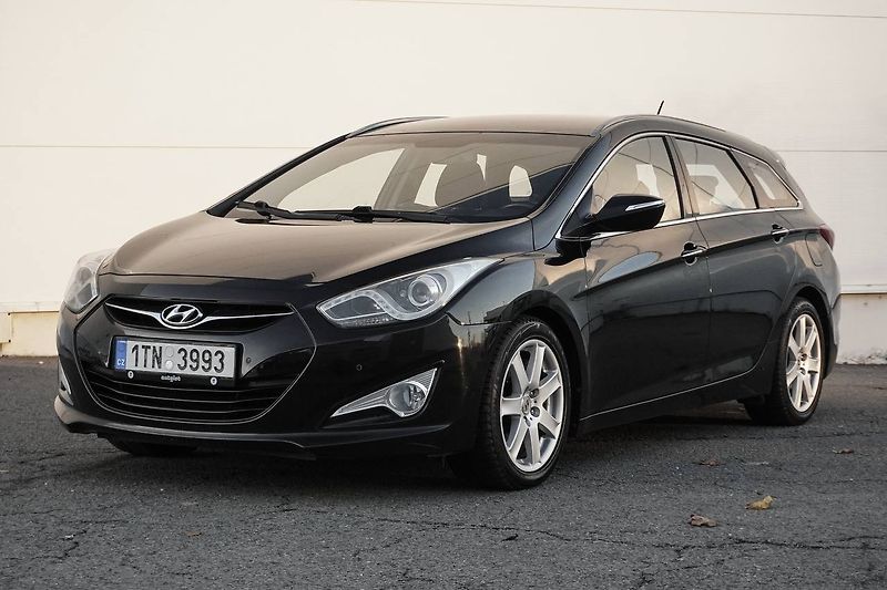 Hyundai i40 (2012) 1.7 CRDi AUTOMAT - fotka 2 z 17