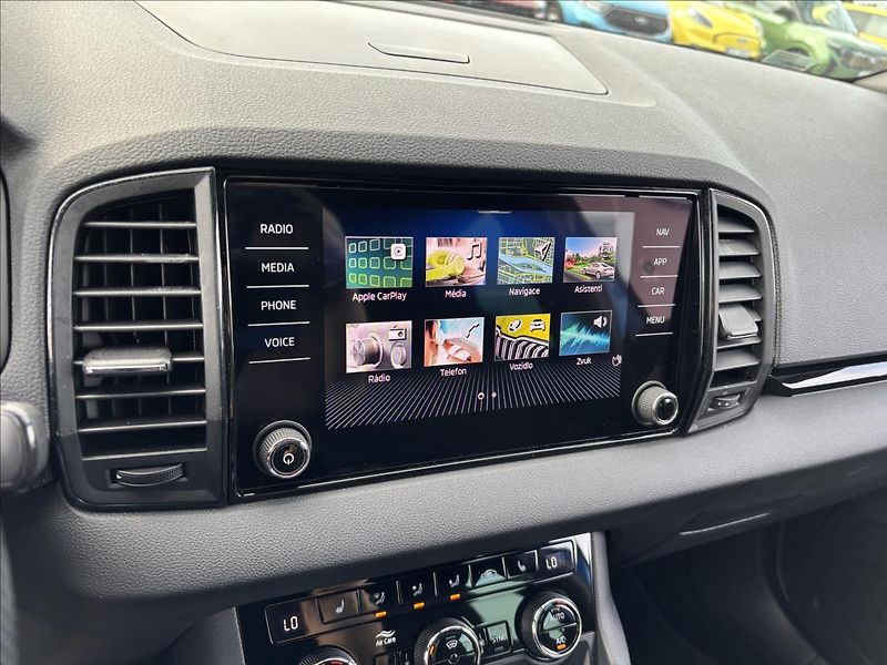 Škoda Karoq 2,0 TDI Sportline DSG ČR - fotka 38 z 41