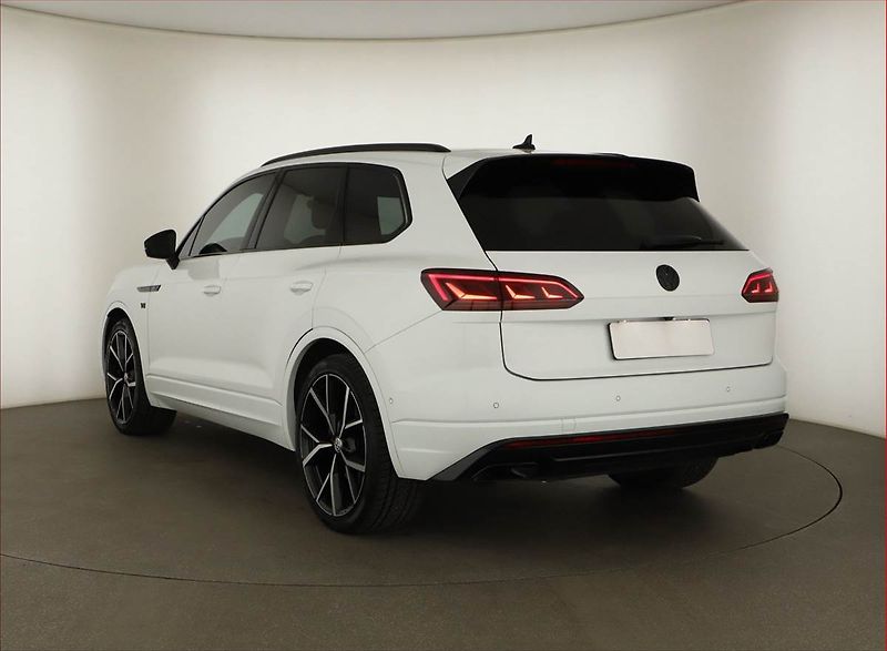 Volkswagen Touareg (2020) V8 TDI, ČR, DPH, Kůže - fotka 4 z 23