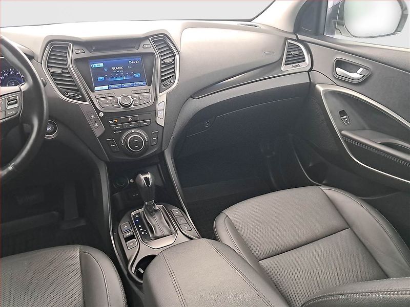Hyundai Santa Fe (2015) 2.2 CRDi, 4X4, Automat - fotka 7 z 18