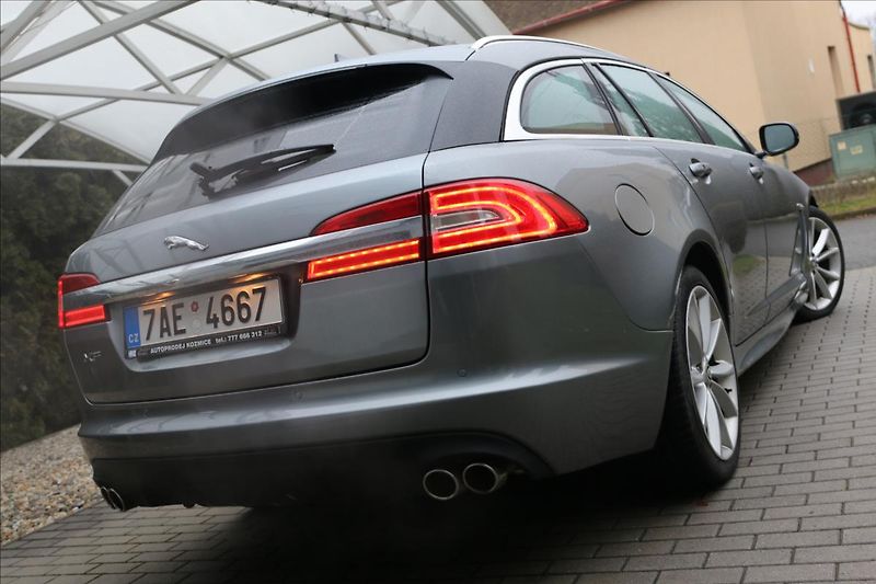 Jaguar XF 3,0 ČR, Automat, Navigace - fotka 14 z 46