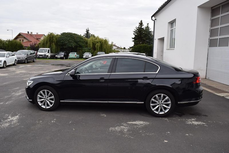 Volkswagen Passat (2018) 1.4TSI 110kw DSG HIGHLINE NAVI - fotka 11 z 50