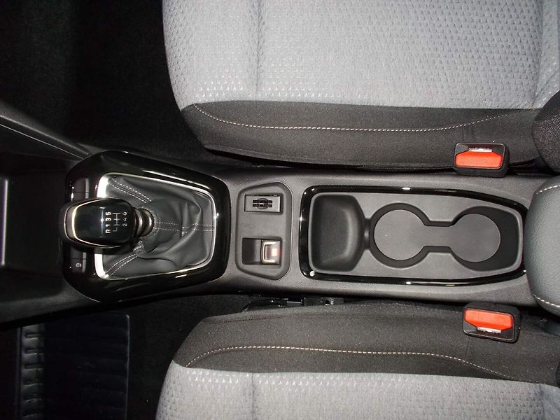 Opel Corsa (2026) Edition 1.2 TURBO (74kW/100k) - fotka 16 z 27