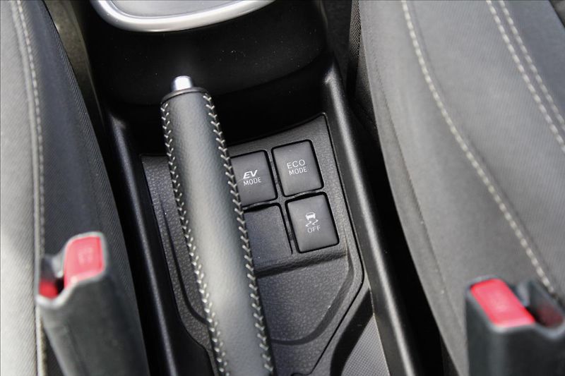 Toyota Yaris 1,5 Hybrid Comfort, Kamera - fotka 14 z 28