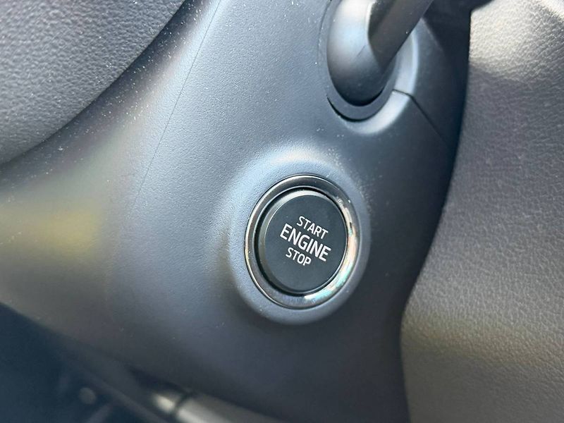 Škoda Fabia Selection 1,0 TSI 70 kW 5° MP - fotka 23 z 35
