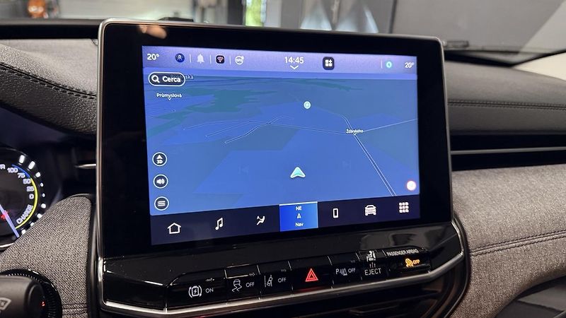 Jeep Compass (2021) 1.3i 4x4,PHEV,50km dojezd - fotka 28 z 51