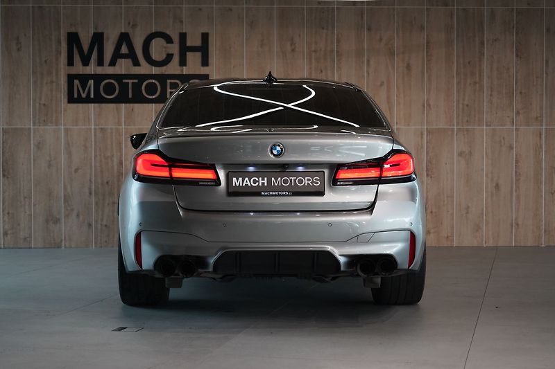 BMW M5 Masáž, Ventilace, H/K, Head-up - fotka 11 z 46