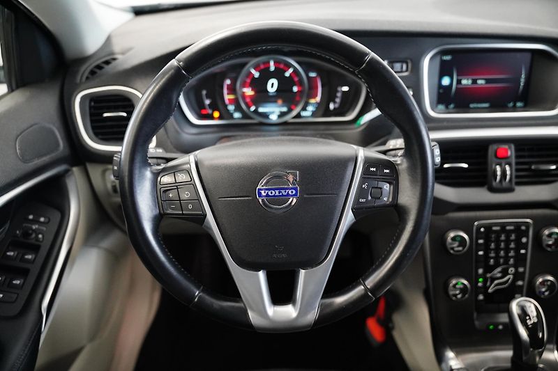 Volvo V40 - fotka 11 z 23