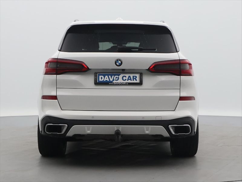 BMW X5 3,0 40 250kW xDrive Mpaket DPH - fotka 6 z 42