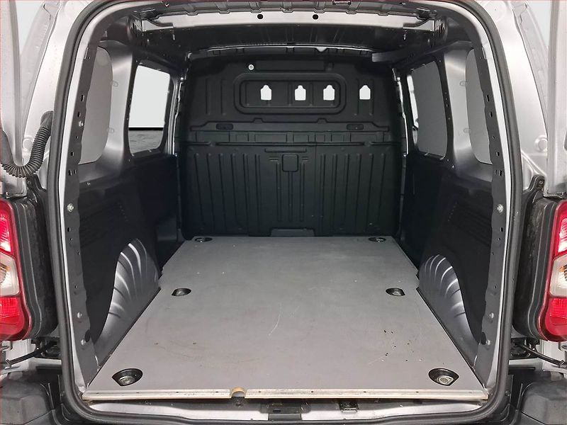 Opel Combo (2022) 1.5 CDTI, 1Maj, DPH - fotka 12 z 20