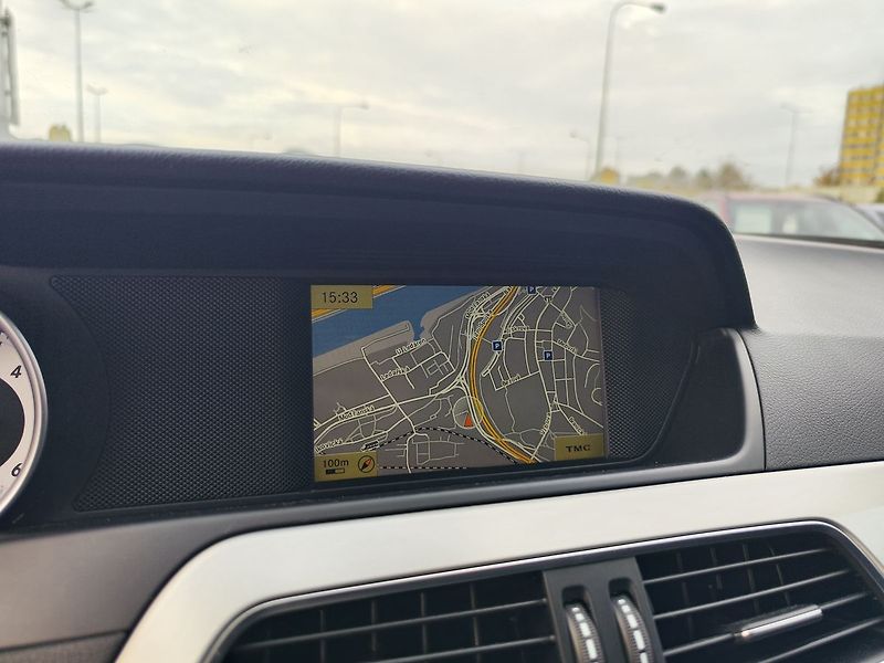 Mercedes-Benz Třídy C 250d/150kW 4Matic AT - fotka 16 z 29