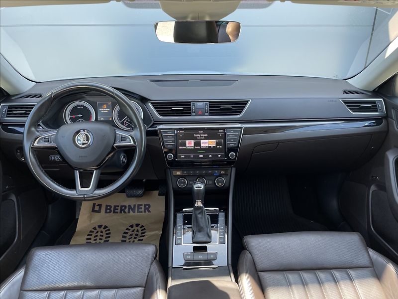 Škoda Superb 2,0 TDI 140KW 4X4 L&K DSG,ČR. - fotka 9 z 36