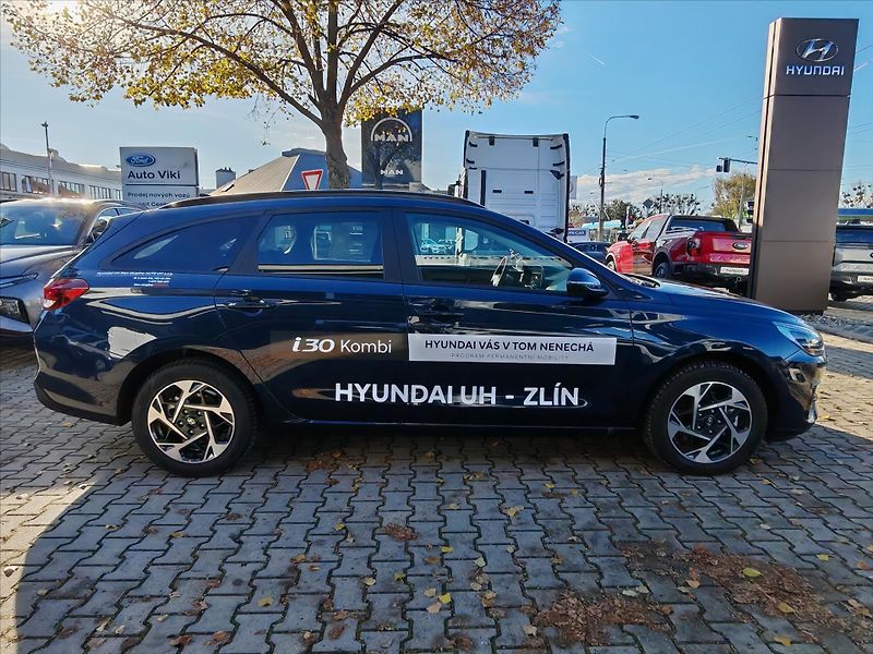 Hyundai i30 1,5 i  GO Czech! - fotka 5 z 10