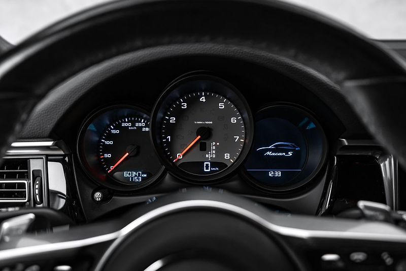 Porsche Macan S Sport Chrono Vzduch - fotka 22 z 23