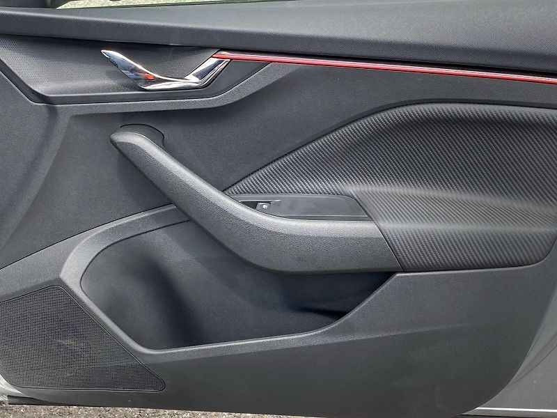 Škoda Kamiq (2025) 1.5 TSI DSG Monte Carlo - fotka 32 z 39