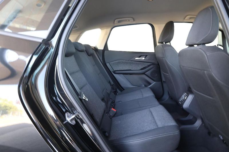 BMW Řada 2 218i Active Tourer - fotka 6 z 23