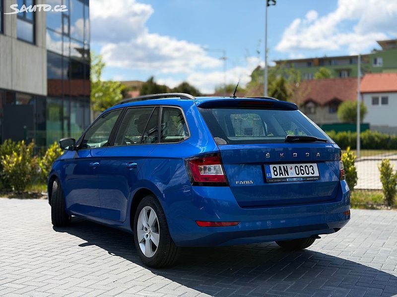 Škoda Fabia 1.0 tsi 70 kw / combi - fotka 8 z 19