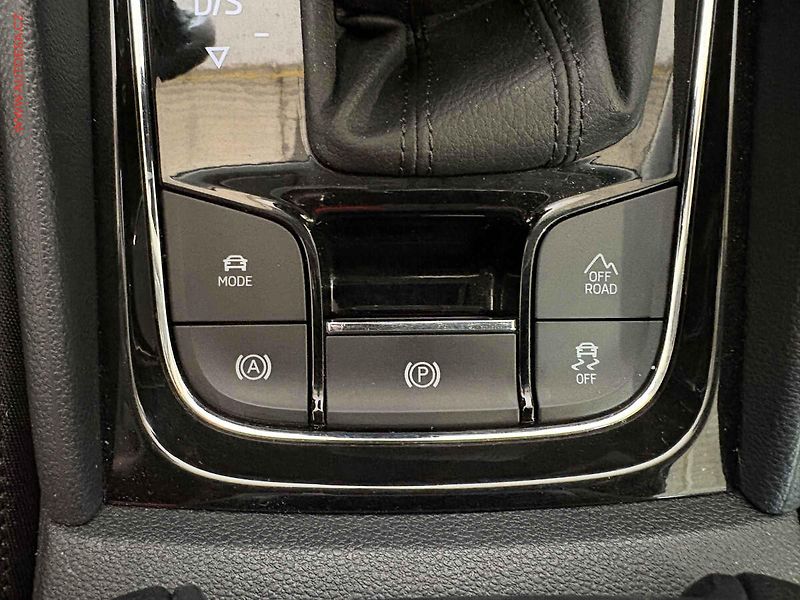 Škoda Karoq (2018) 2.0TDI 4x4, ČR, Style, DSG - fotka 18 z 18